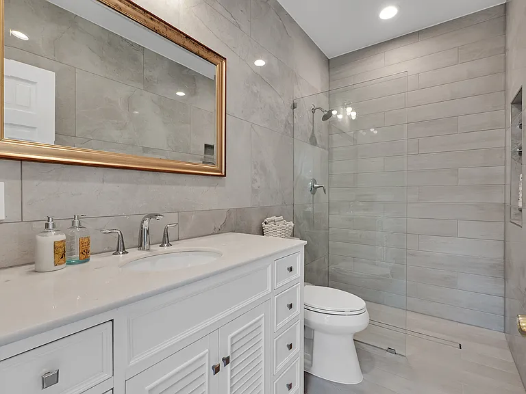 131 Flying Point Rd — Photo 13