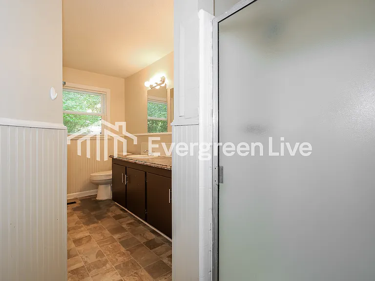 1114 Evans Rd — Photo 13