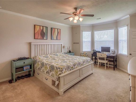 2nd image of 6152 Newcastle Ln