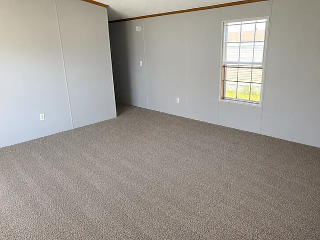 Independence Commons — Photo 17