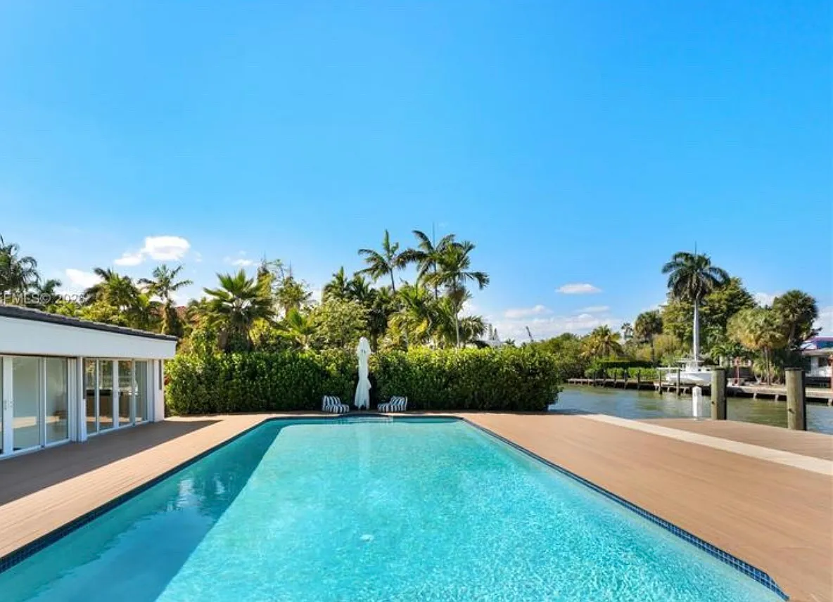 5 bed, 3.5 bath, 4119 sqft, $35,000 — Photo 4