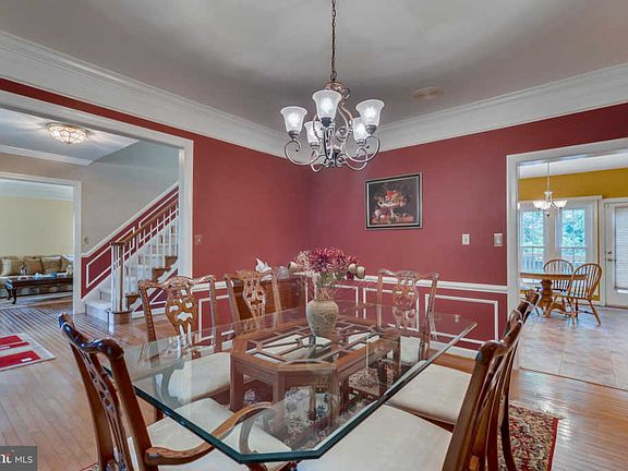 4th image of 8503 Century Oak Ct