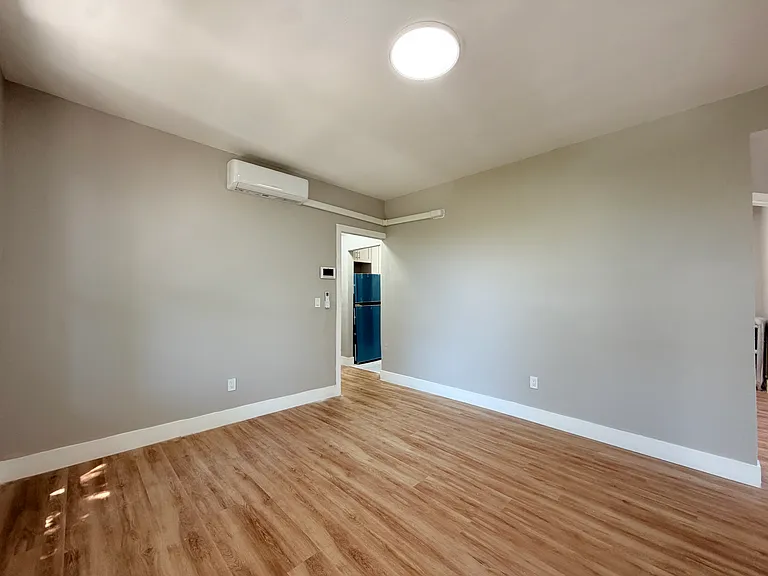 245 McClellan St #3E — Photo 4