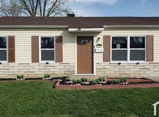 700 Saint Barbara Ln, Cahokia, IL 62206