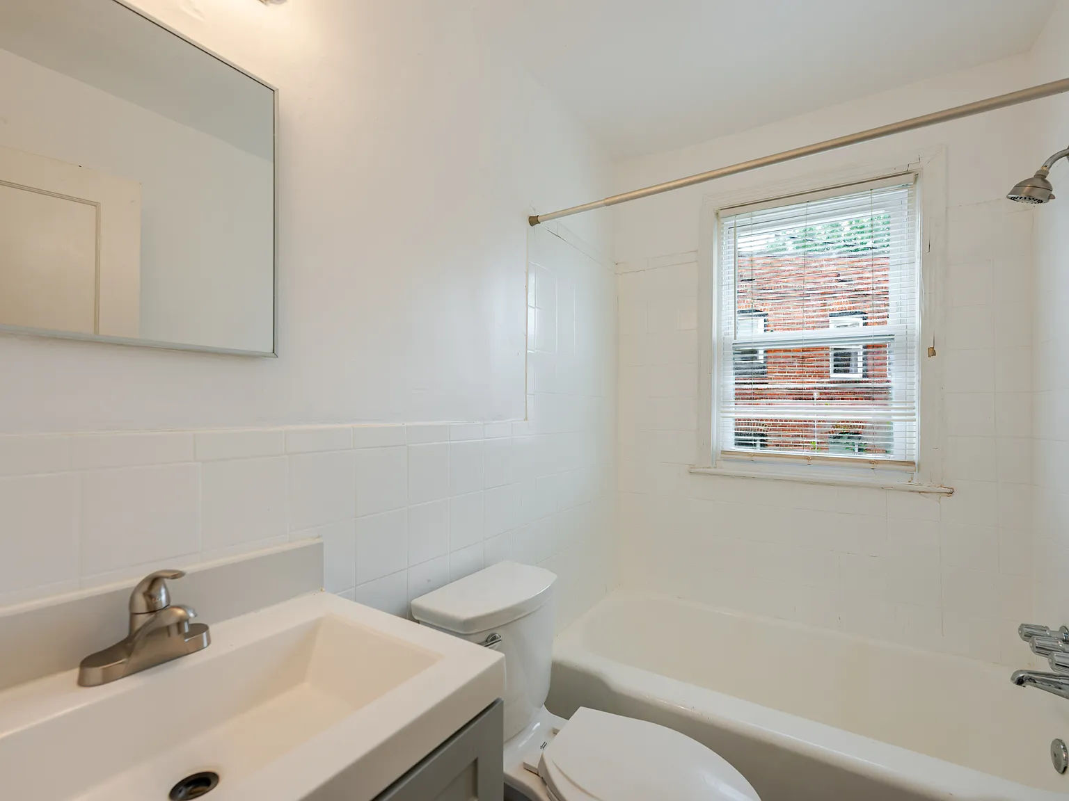 2 bed, 790 sqft, $2,395 — Photo 4