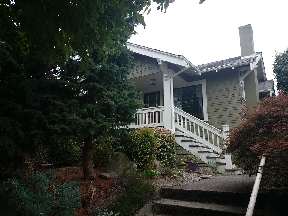 2nd image of 5736 30th Ave NE