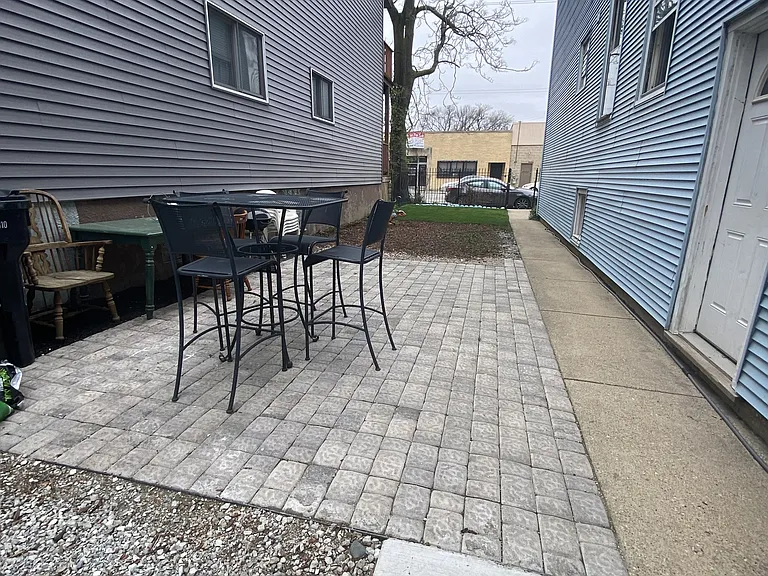 3673 N Elston Ave — Photo 31