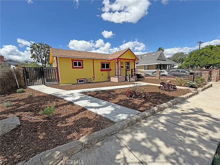 810 Pine St — Photo 24