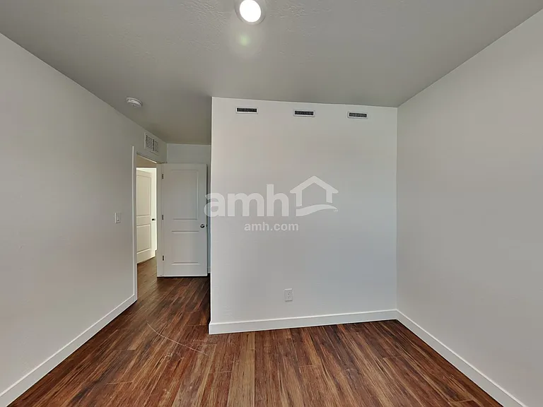 18449 W Honeysuckle Dr — Photo 22