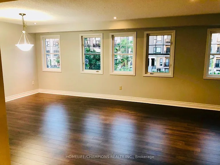 8840 Sheppard Ave E — Photo 5