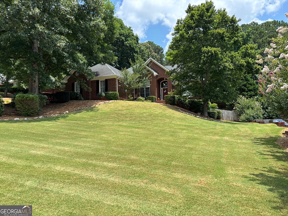 1st image of 850 Ivy Ridge Dr