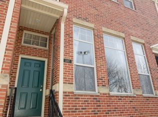 3267 N Washtenaw Ave, Chicago, IL 60618