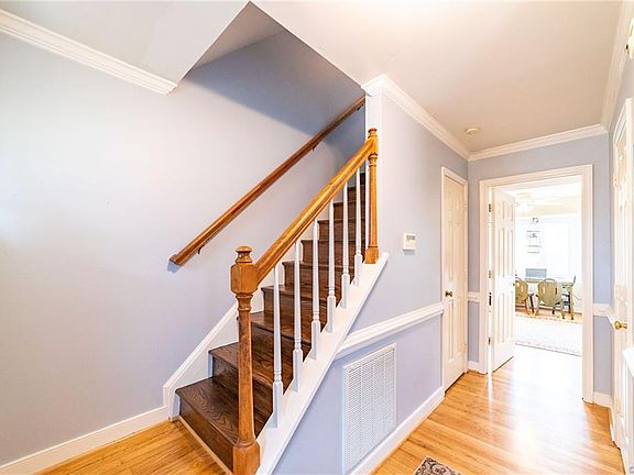 2nd image of 10605 Argonne Dr