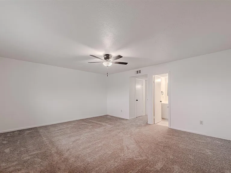 1803 Country Village Blvd — Photo 10