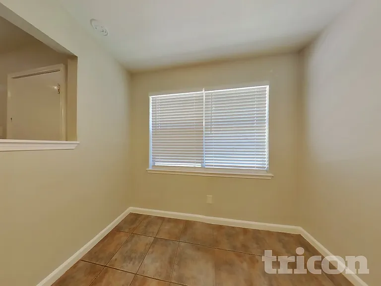 15802 Echo Canyon Dr — Photo 6
