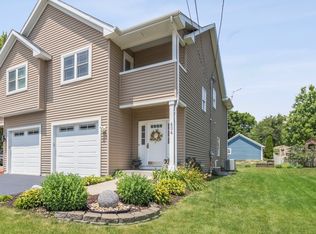 434 W Pierce St, Elburn, IL