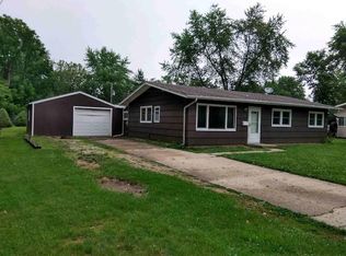 2 Durango Rd, Montgomery, IL 60538