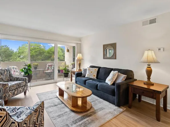 17607 Pomerado Rd Unit 101, San Diego, CA 92128