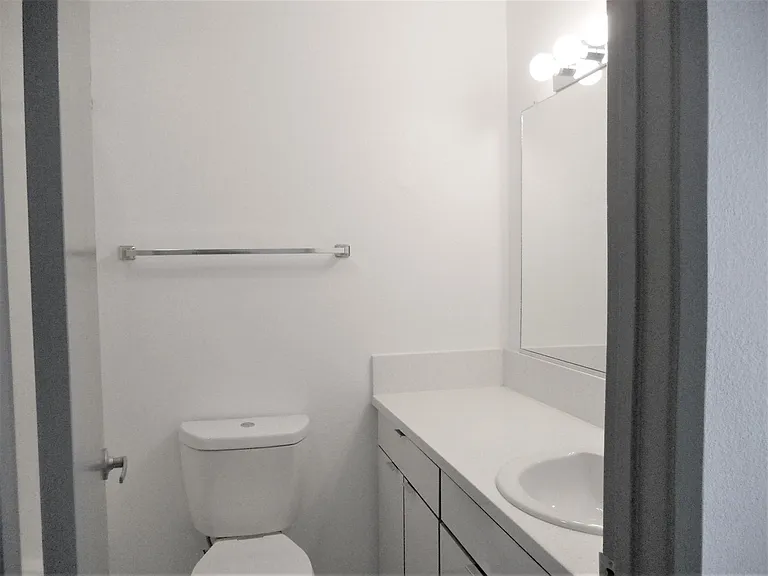Eastside Apartments — Photo 47