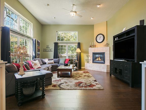 4th image of 4306 Glenwood Hills Dr NE #4306