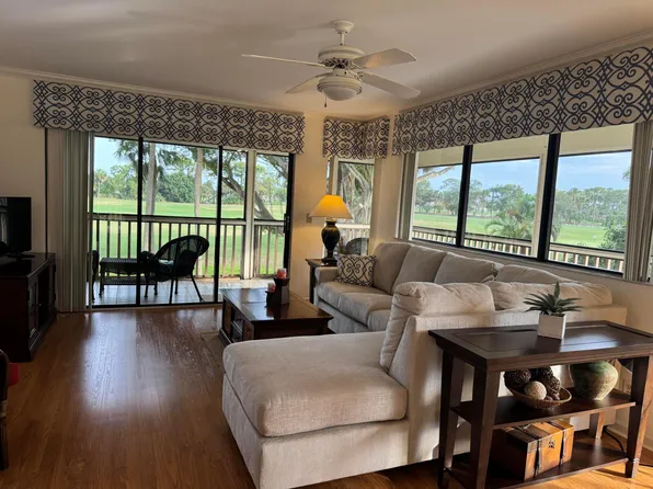 428 Brackenwood Ln S, Palm Beach Gardens, FL 33418