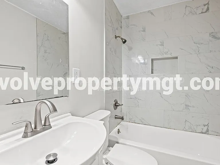1716 Cornelia Ln — Photo 13