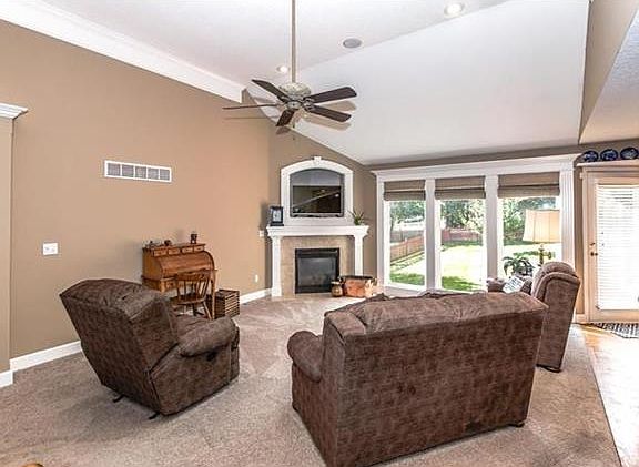 5th image of 1708 Parkside Dr