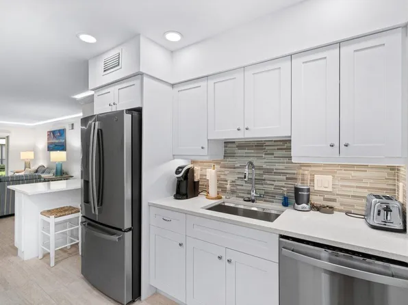 807 NE 1st Street NE #5w, Delray Beach, FL 33483