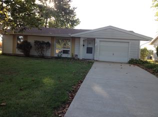 3437 S College St, Springfield, IL 62703