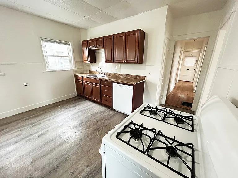 1808 River St #1 — Photo 3
