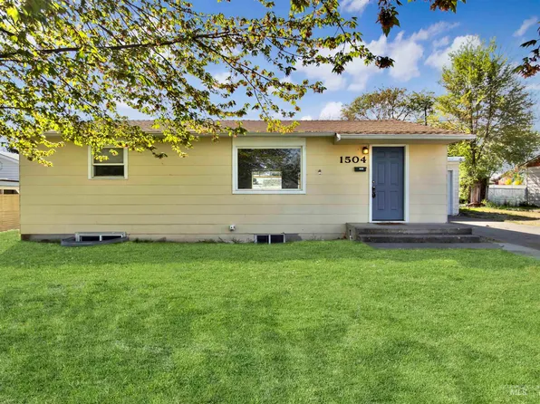 1504 7th St, Clarkston, WA 99403