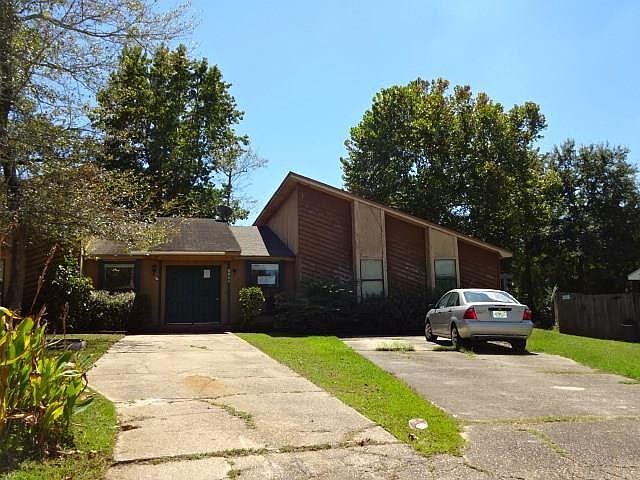 1st image of 8866 Shoal Creek Ct