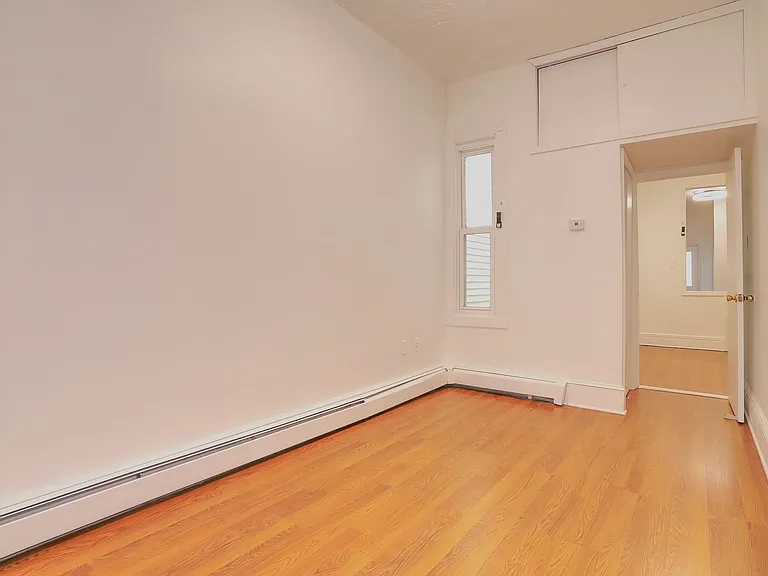 119 Zabriskie St #3 — Photo 7