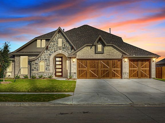 3rd image of 2903 Lampasas Dr