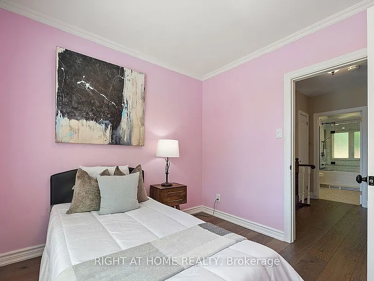 40 Catalina Dr — Photo 15
