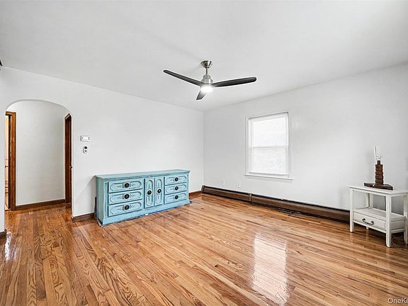 4th image of 15 Forge Hill Rd
