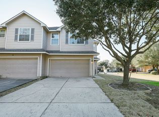 8743 Rainglen Ln, Houston, TX 77044