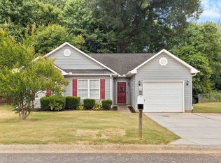 242 Waxberry Ct, Boiling Springs, SC 29316