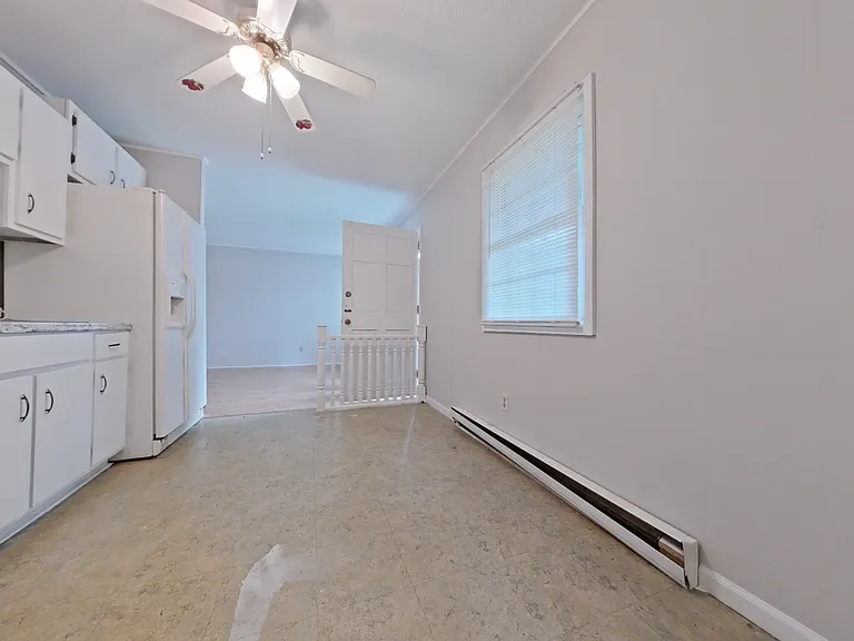 914 Pine Circle Dr — Photo 3