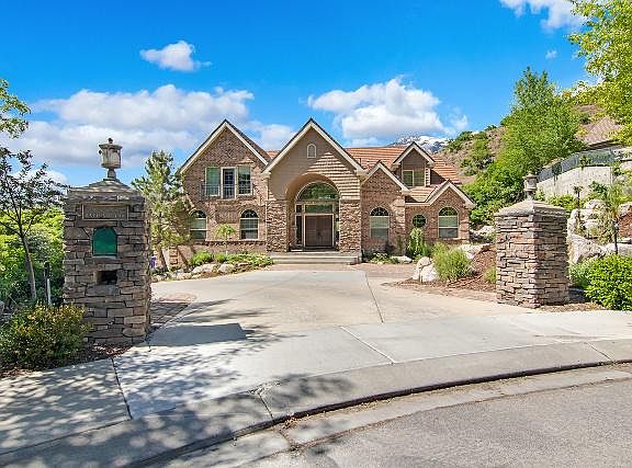2nd image of 1481 E Bald Mountain Cir