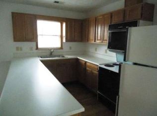 368 Palmetto Rd, Tyrone, GA 30290