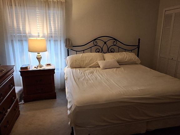 3rd image of 608 Casa Park Ct #M
