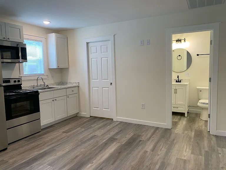 370 Smith Rd — Photo 4