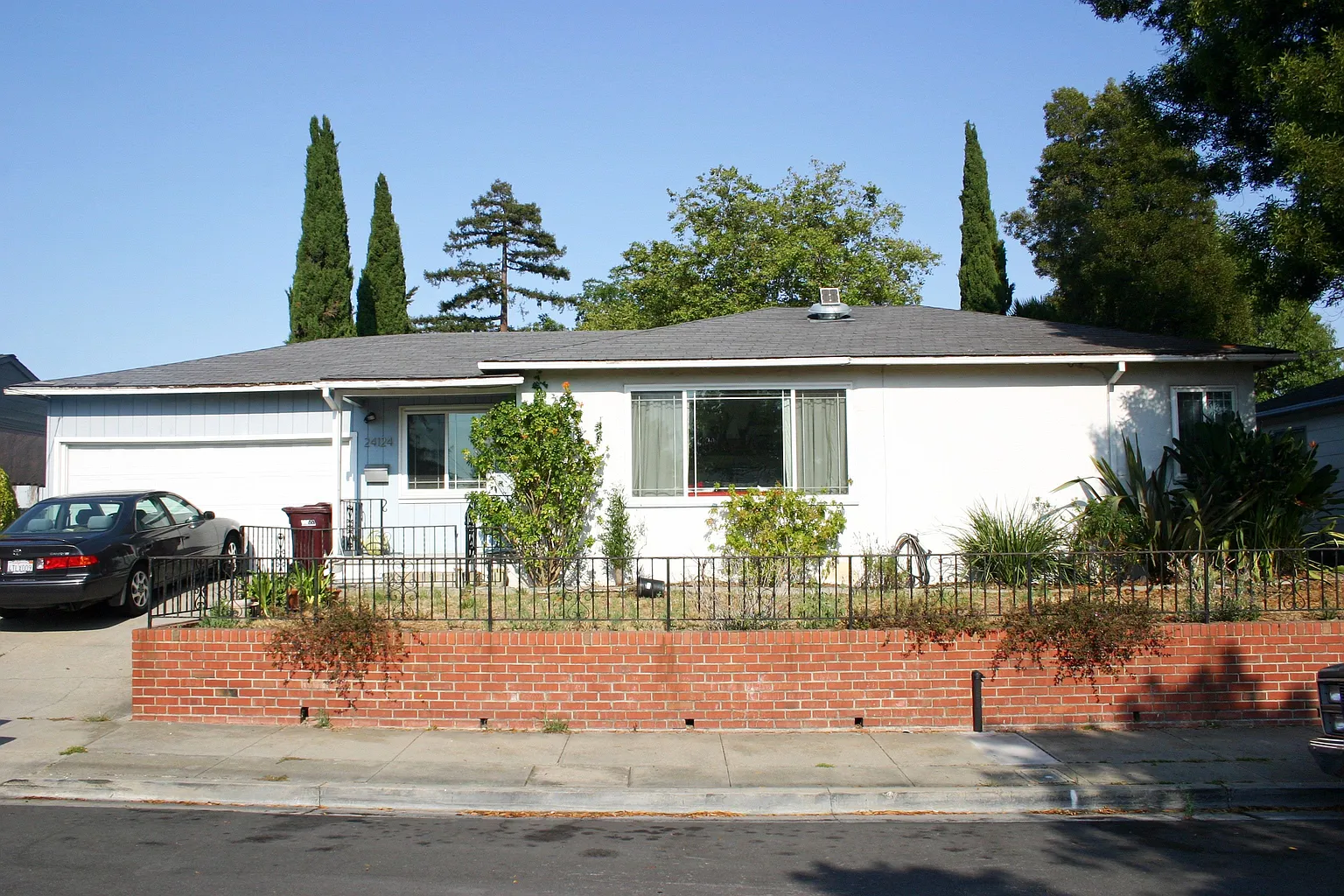 24124 Zorro Ct photo 1