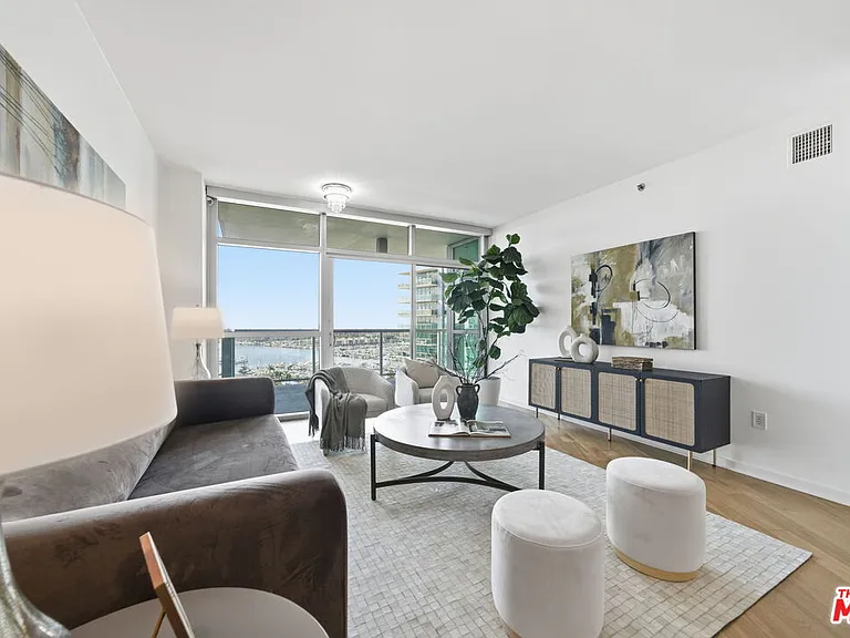13650 Marina Pointe Dr #1603 — Photo 3
