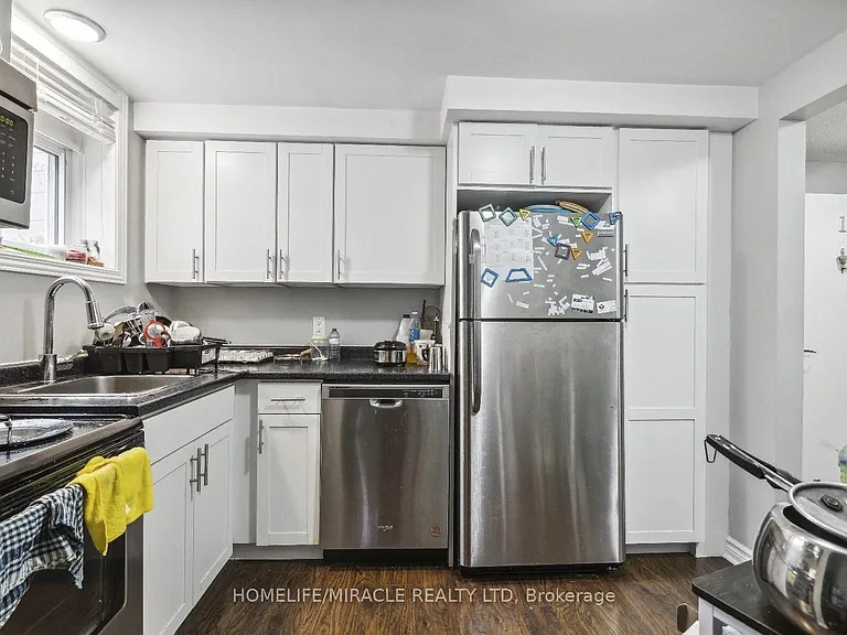 262 Patricia Ave #2 — Photo 13