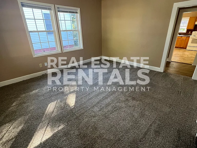1009 Martin Ave #1 — Photo 2