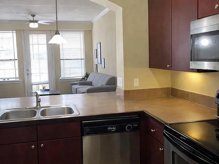 2505 San Gabriel St #211 — Photo 6