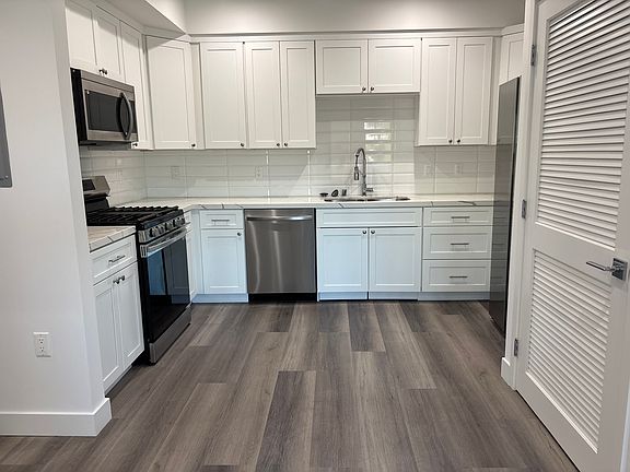 2nd image of 627 N Dillon St #401