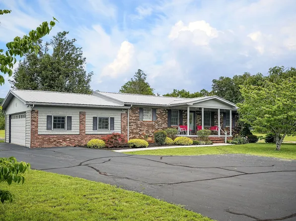 960 Country Club Rd, Sparta, TN 38583